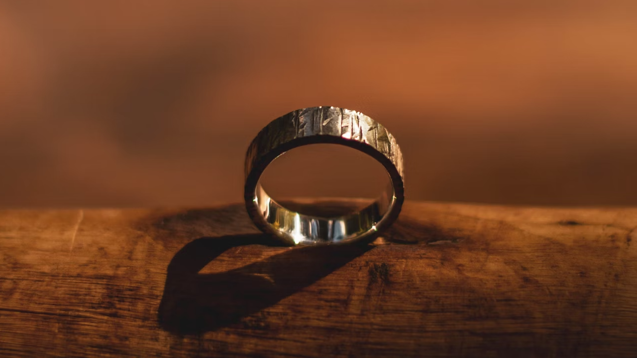 Statement Rings: A New Era of Masculinity