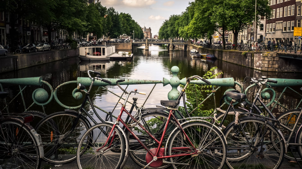 The Pedestrian Paradise: Exploring Amsterdam on Foot