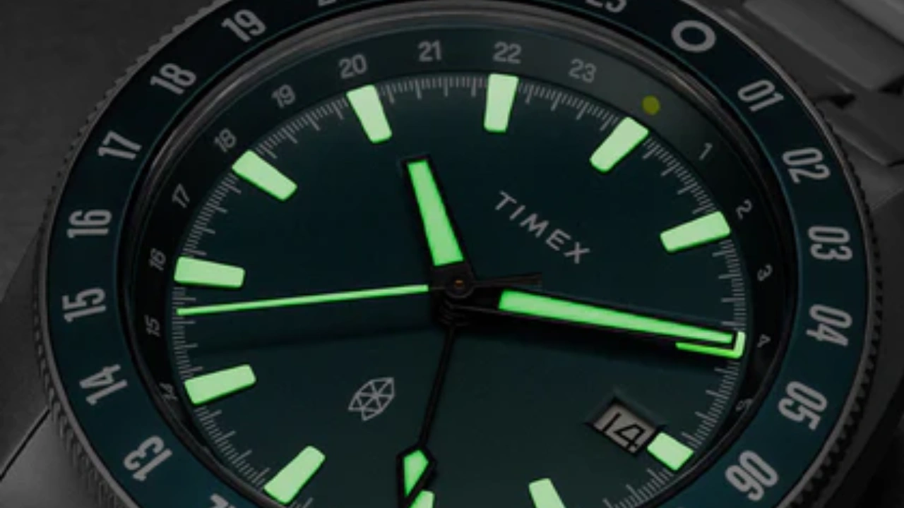 Inspired by Nature: The Aesthetic of the Emerald GMT