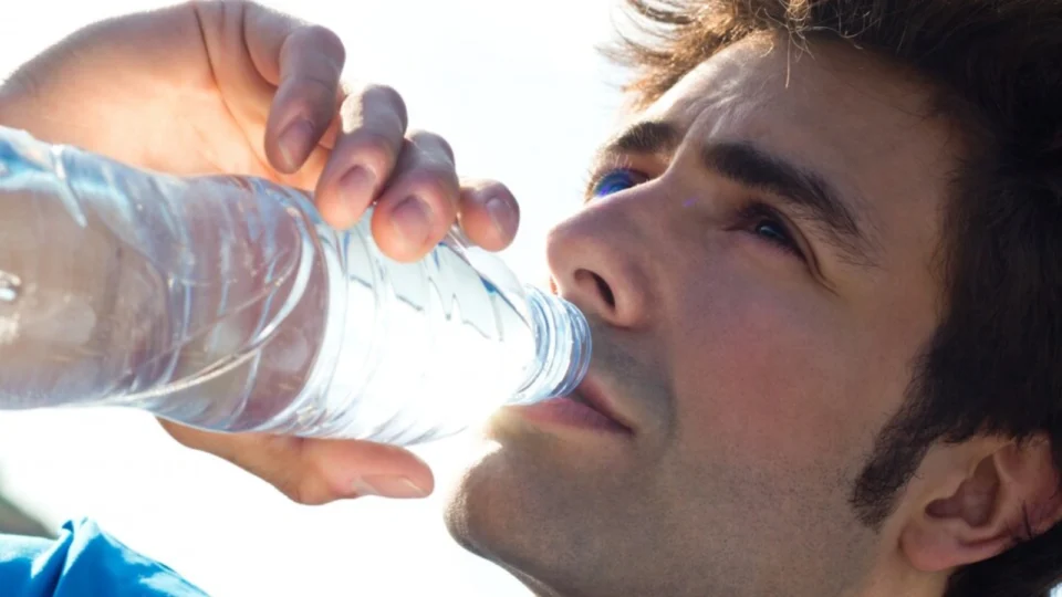 Hydrate to Lose: The Ultimate Guide to Drinking Water for Effective Weight Loss